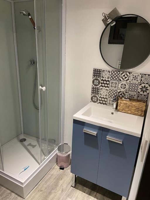 Apartamento La Maisonnette Du Chateau Alençon Exterior foto